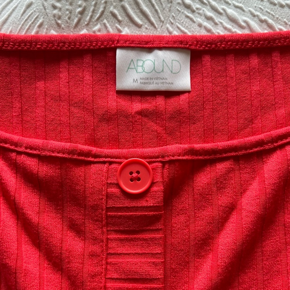 Abound Bright Coral Cropped Tee NWOT - Picture 2 of 4